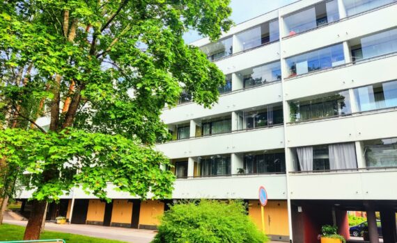 Vuosaarelaisen talon julkisivu