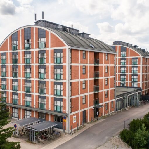 Borupinraitti 4 rakennuksen julkisivukuva.