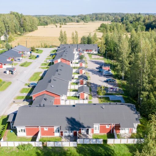 Takojantie 2 asuntoja lintuperspektiivistä.