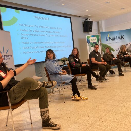 ViVa-hankkeen tulevaisuuspäivässä oli yrittäjäpaneeli, jossa oli vastuullisuusvalmennukseen osallistuneita yrityksiä.